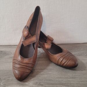 Pikolinos Elba Tan Brown leather Mary Jane pumps Size 40